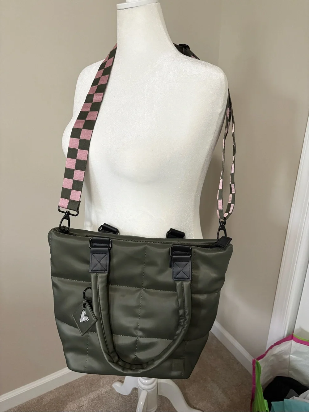 IHKWIP Checkmate Quilted tote - Picture 9 of 9